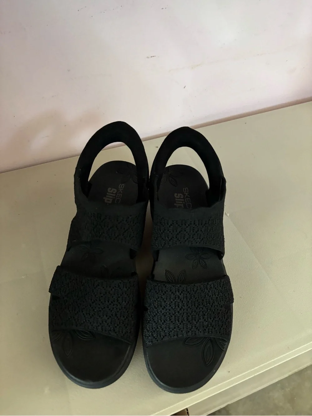 Skechers  Women's Pier-Lite-Slip On Sandals in black